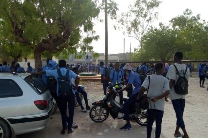 Urgent à Tambacoun, les gendarmes gazent les élèves du lycée Mame Cheikh Mbaye (vidéo)