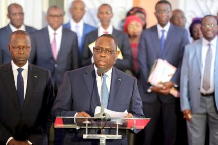 MA PLUME: « Le Paradoxe Sénégalais, les réalisations incontestables du président Macky SALL face à la désillusion de son entourage »