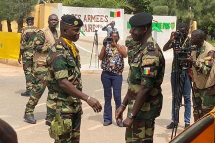 ARMÉE: « Le nouveau Com’Zone de Ziguinchor s’engage à poursuivre l’héritage de la paix et de la stabilité en Casamance »